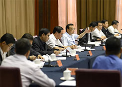 李克強:下一步要更大力度簡政、減稅、減費,增值稅稅率“三檔變兩檔”