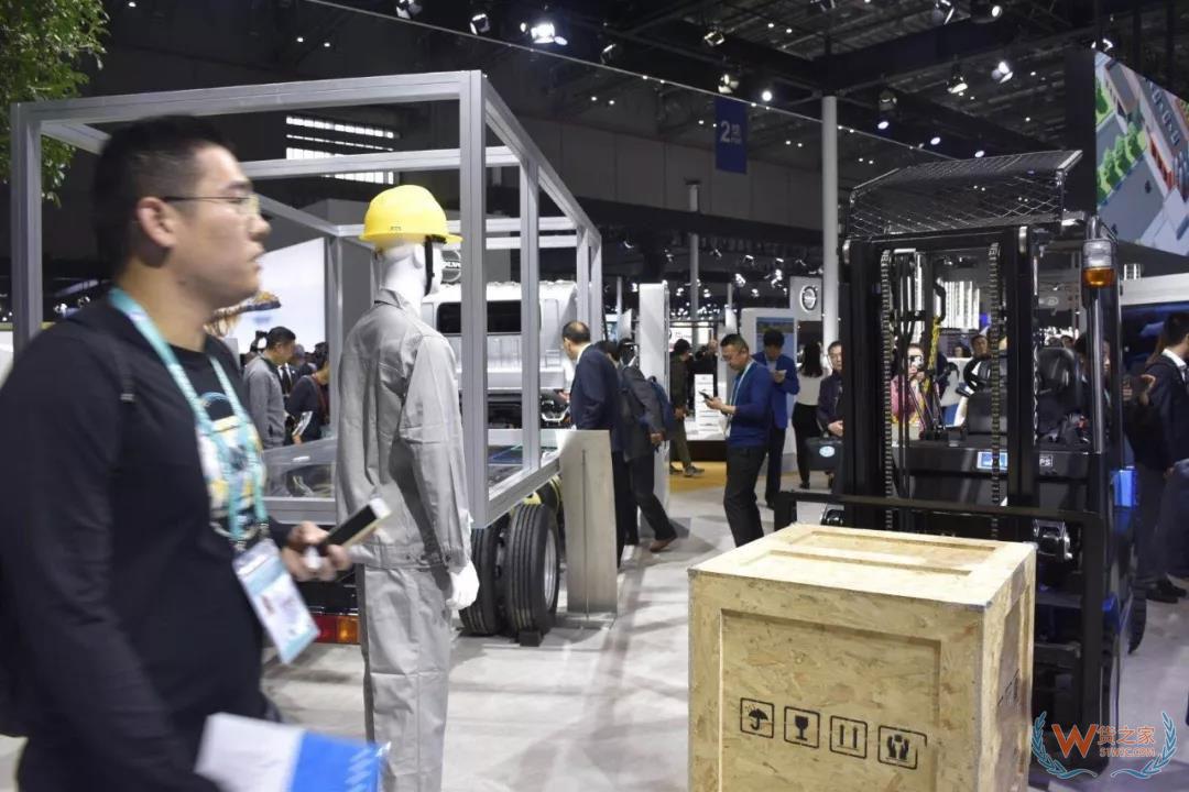 終于知道為什么跨國物流企業(yè)不愿錯(cuò)過進(jìn)博會(huì)了！物流時(shí)代周刊記者現(xiàn)場尋答案-貨之家